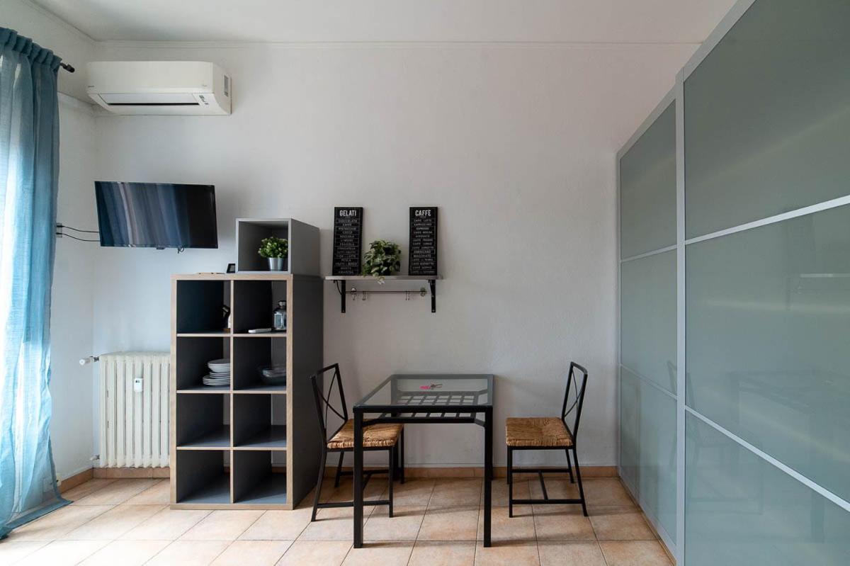 Hbhall Residenze Darsena Milan Luaran gambar