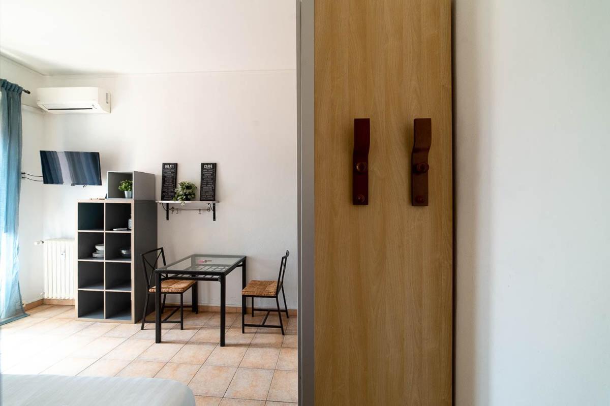 Hbhall Residenze Darsena Milan Luaran gambar