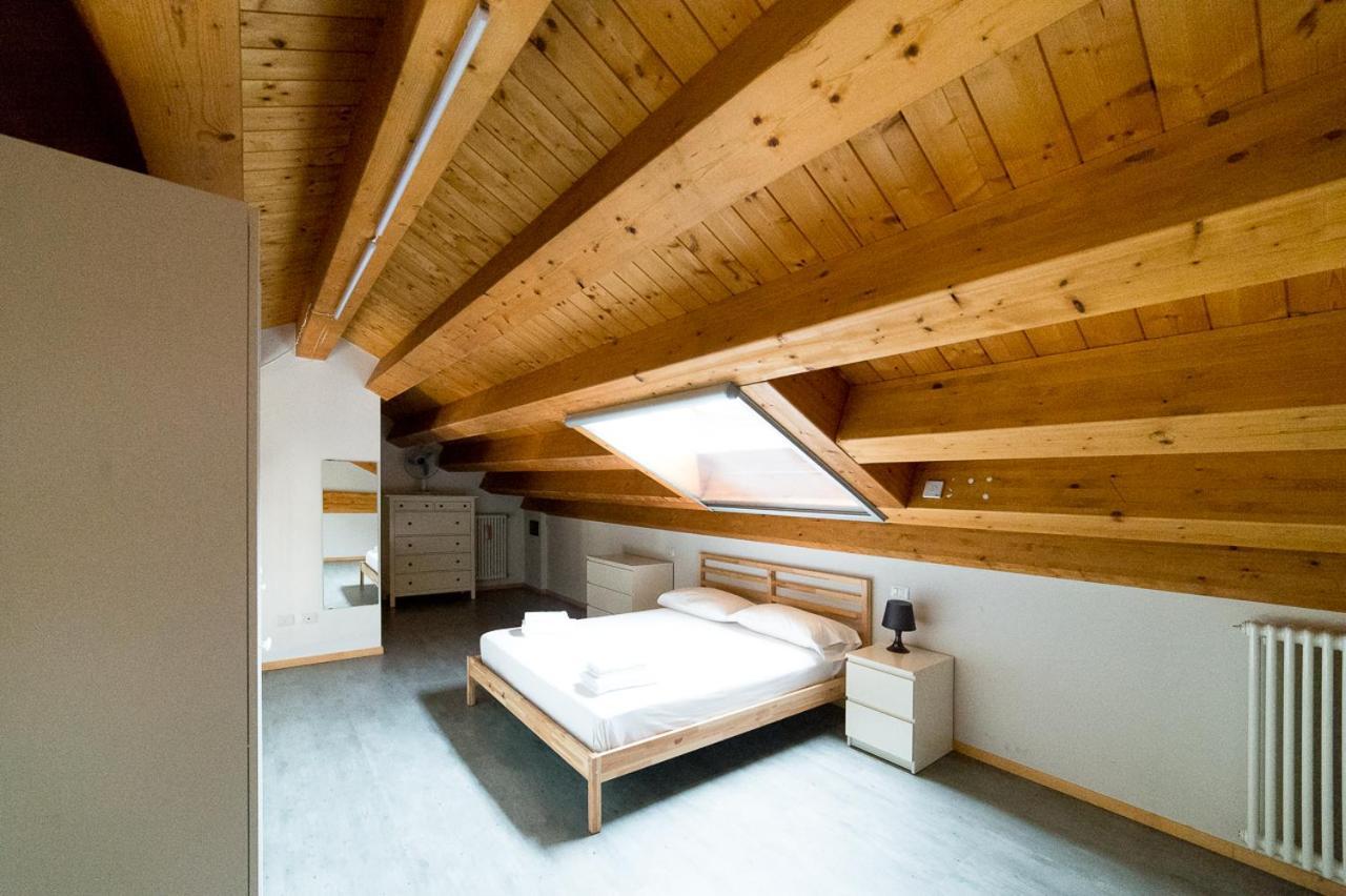 Hbhall Residenze Darsena Milan Luaran gambar