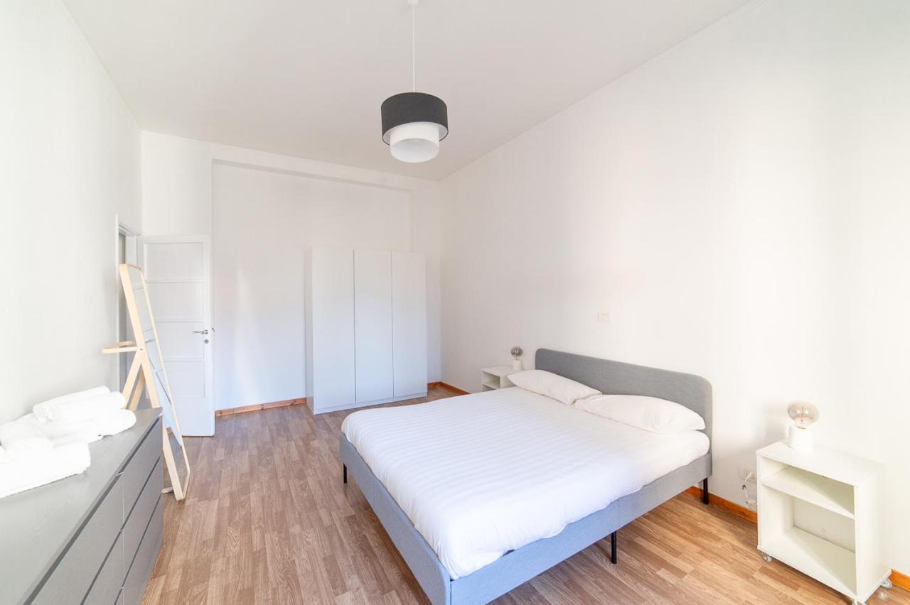 Hbhall Residenze Darsena Milan Luaran gambar